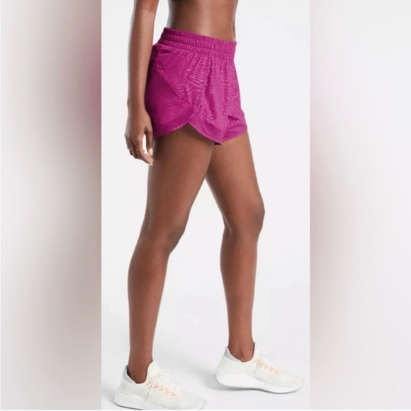 Athleta| EUC Magenta/Pink Mesh Racer Running Shorts - Picture 3 of 8